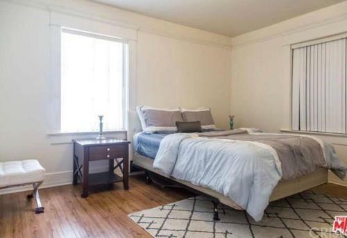 Cheerful Bright 5 Bedroom Home Central La/king Bed