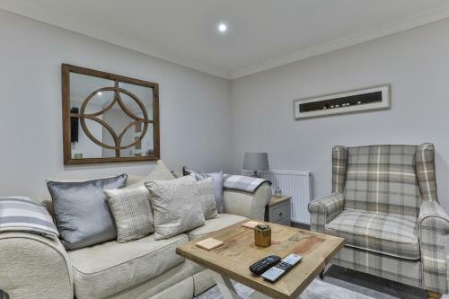 Charming & Cosy Apartment Close To Amenities