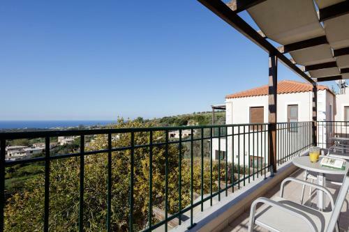 Villa Mahin With Pool And Sea View