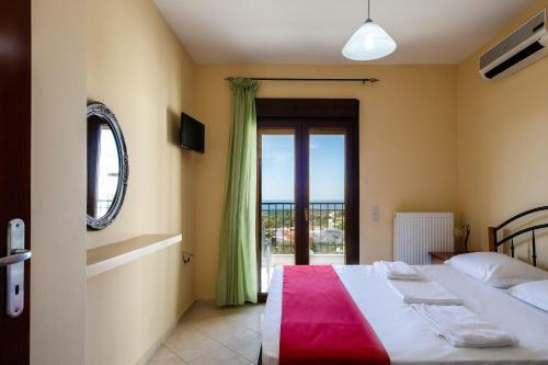 Villa Mahin With Pool And Sea View