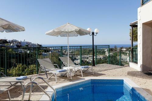 Villa Mahin With Pool And Sea View