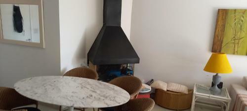 Apartamento Apto Guaruj� - Enseada - 3dorms - 7 Pessoas