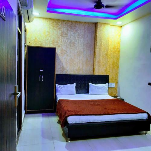 Hotel Samrat
