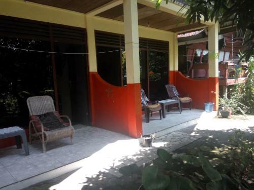 Hostal Merlyn Guest House