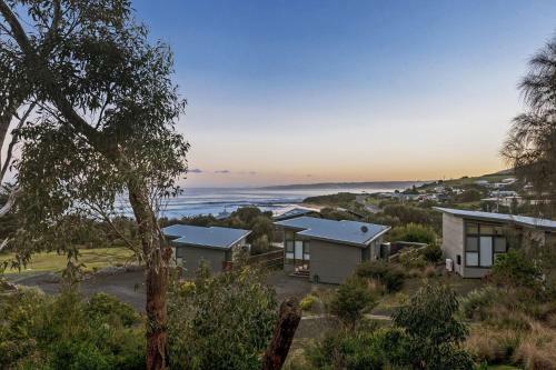 Skenes Beach House Stunning Ocean Views Amongst A Natural Bush Setting