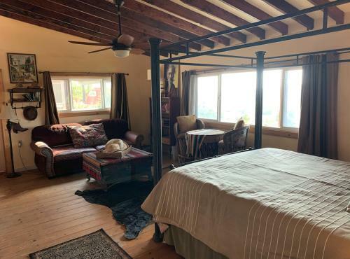 Lodge Rancho Tres Vistas (3 Views Ranch)
