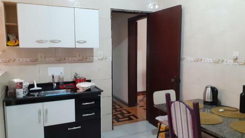 Casa Alegre Em Bairro Bo�mio
