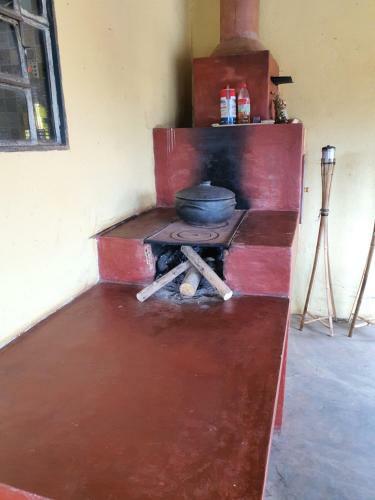 Portal Nossa Terra - Casa Na Ro�a Em S�o Thom�