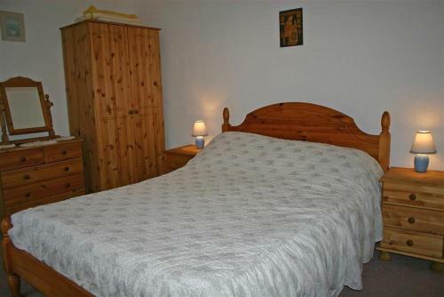 Former Farmhouse Nr Harlech 4043