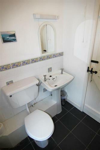 Former Farmhouse Nr Harlech 4043