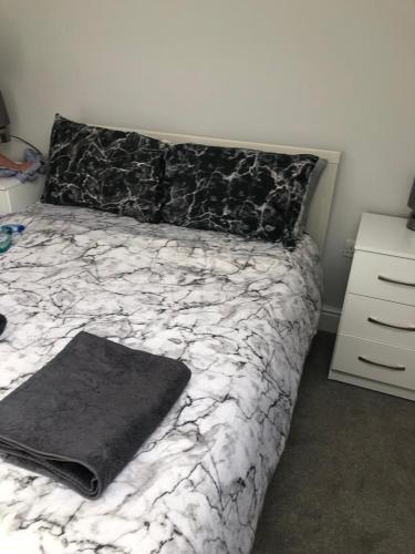 Stylish & Modern 4 Bedroom Sleep 8