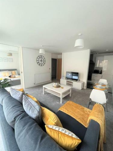 Apartamento Modern 1 Bed In Central Mk, Free Parking, Smart Tv