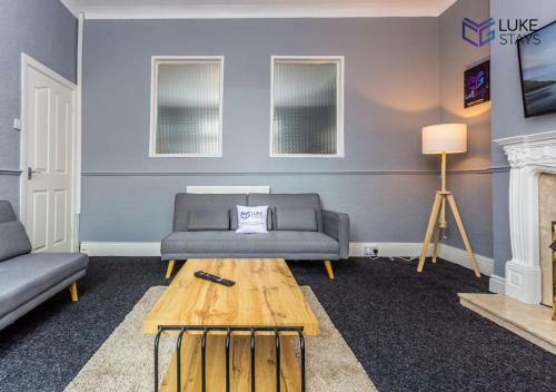 Apartamento ?splendid 3 Bed House ? Yard ? Nr Barnes Park ?