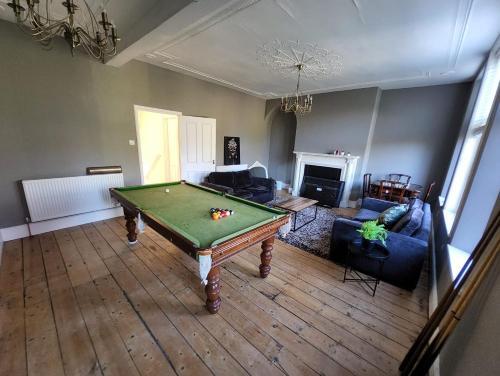 Luxury 3 Bedroom Apartment, 7 People Max.