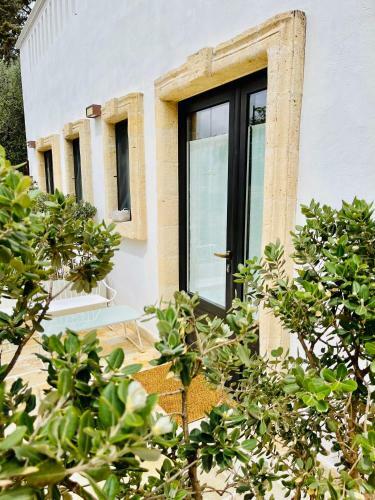 Bed & Breakfast Oppure - Masseria Moderna