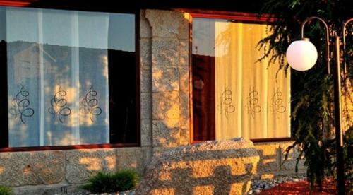 Hostal O Paxareco De Ay