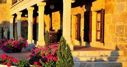 Hostal O Paxareco De Ay
