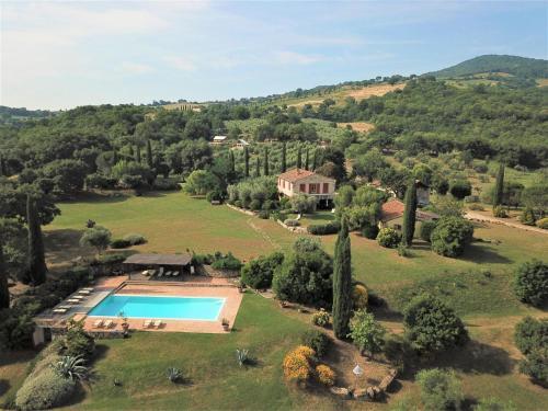 Welcoming Lodge In Scansano With Private Terrace