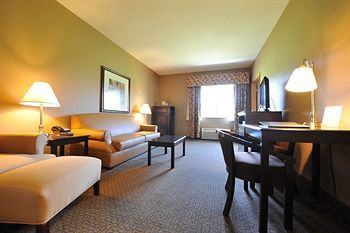 Hotel Boulders Inn & Suites - Denison