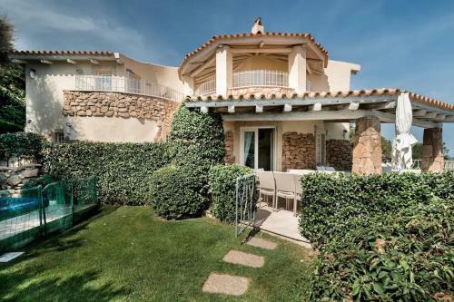 [villa Sul Mare] Con Piscina E Jacuzzi Privata