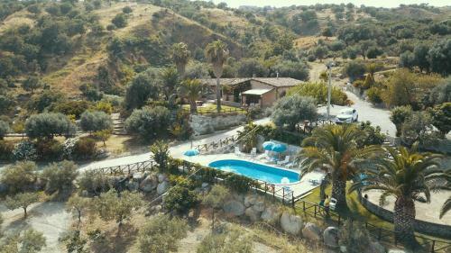 Villa Romeo - Accommodation, Olive Grove & Private Pool