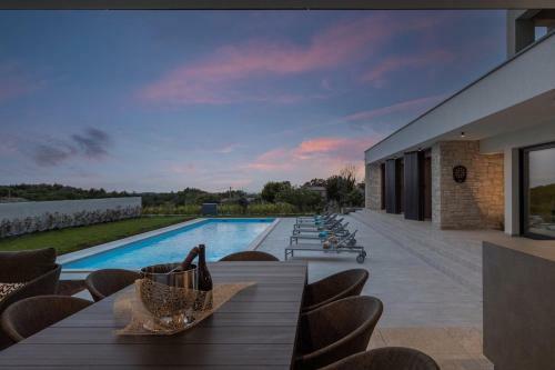 Villa La Reina Brtonigla