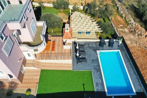 Stylish And Modern Sea View Apartment Giulia