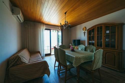 Apartments Lovre - Close To The Sea