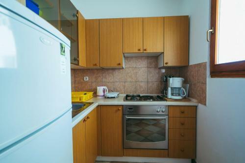 Apartments Lovre - Close To The Sea