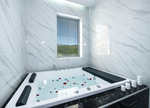 Hotel Xsuites