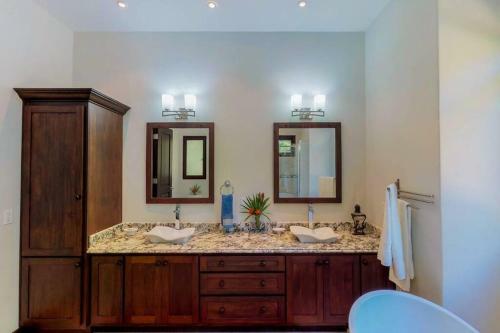 Villa Mila Casa, Parrot Tree / Luxury Home-private Pool