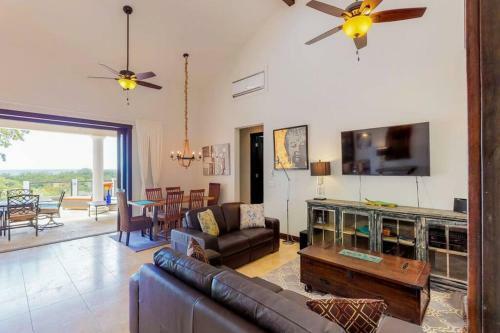 Villa Mila Casa, Parrot Tree / Luxury Home-private Pool