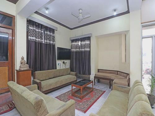 Oyo 80830 Hotel Buddha International