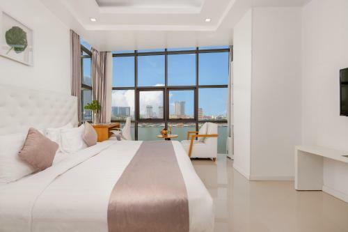 Star City Hotel & Apartments