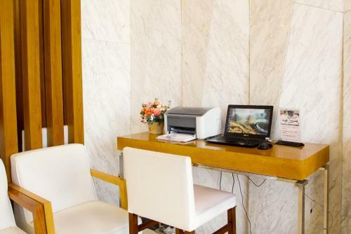 Star City Hotel & Apartments