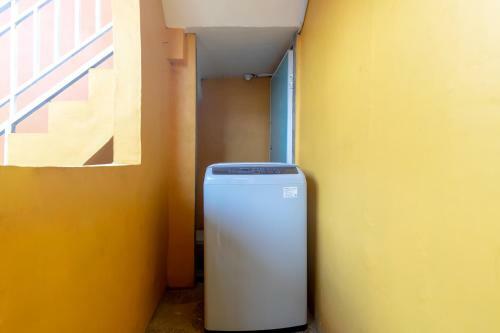Hotel Vaccinated Staff - Oyo Life 2354 Rose House