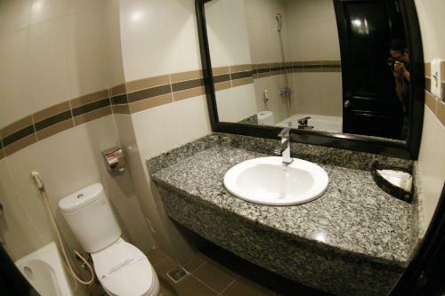 White Palace Thai Binh Hotel