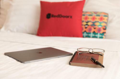 Hotel Reddoorz Phan Anh Street