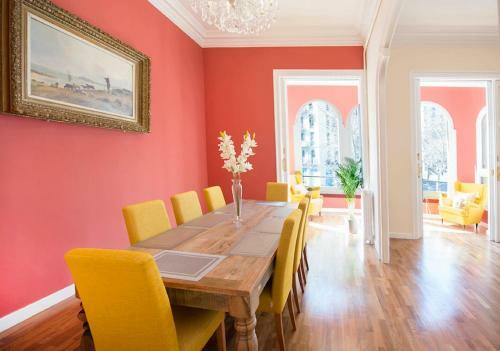 You Stylish El Borne Apartments