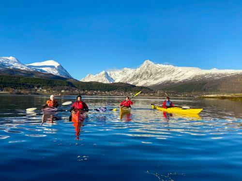 Hostal Solhov, Castle Of The Lyngen Alps