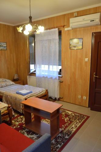 Hostal Kisherceg Sz�ll�shely