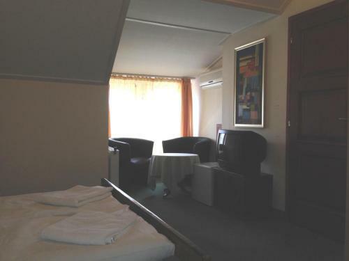 Alf�ld Hotel & �tterem