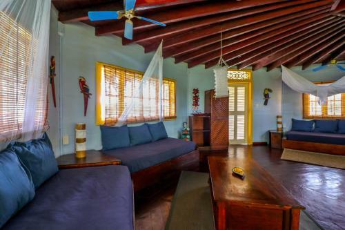 Hotel Punta Caracol Acqua Lodge
