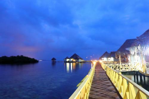 Hotel Punta Caracol Acqua Lodge