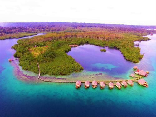 Hotel Punta Caracol Acqua Lodge