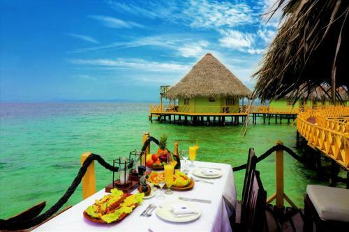 Hotel Punta Caracol Acqua Lodge