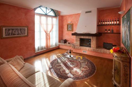 Hostal Ada Nada Agriturismo
