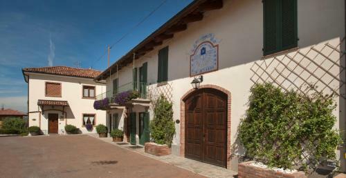 Hostal Ada Nada Agriturismo