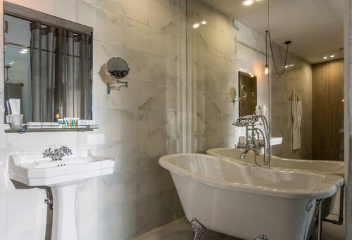 Hotel Wall Street By Ribas
