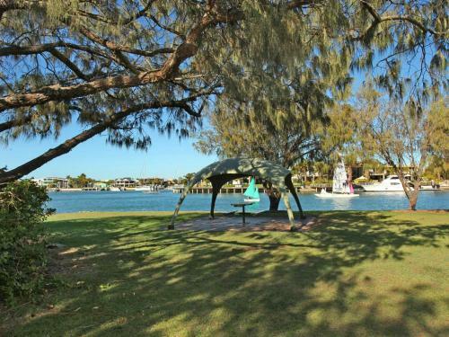 Maui 6 - Two Bedroom Apartment On Parkyn Parade